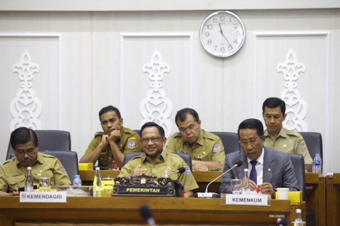 
					Baleg DPR gelar raker dengan DPD dan Pemerintah membahas RUU Daerah Khusus Jakarta (DKJ), (Foto : Ashar/SinPo.id)